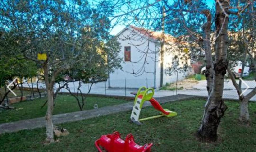 Apartman Varga 特罗吉尔 外观 照片