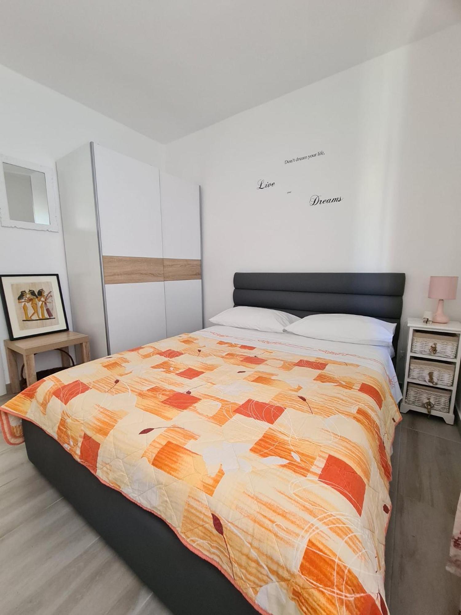 Apartman Varga 特罗吉尔 外观 照片